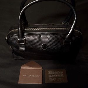 💕✨ AUTHENTIC Bottega Veneta Black Bag ✨💕